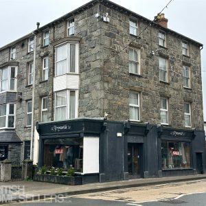 Beach Road, Barmouth, Gwynedd, LL42 1LP