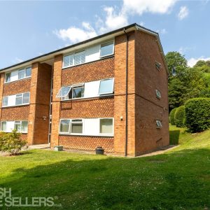 Hillside Road, Whyteleafe, Surrey, CR3 0BS