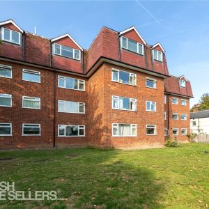 Croydon Road, London, SE20 7UB
