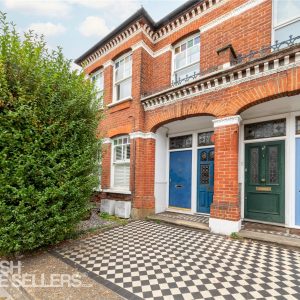 Tooting Bec Road, London, SW17 8BP