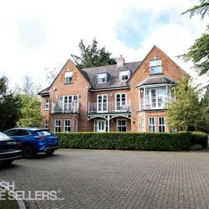 Amersham Road, High Wycombe, Buckinghamshire, HP13 6PA