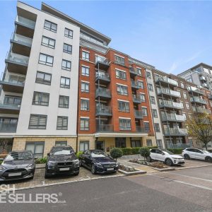 East Drive, London, NW9 5ZF