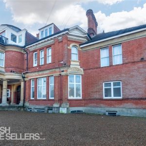 Frensham Road, Kenley, CR8 5NS