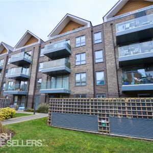 Antoinette Close, Kingston upon Thames, KT1 2FJ