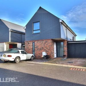 Queens Head Close, Aston Cross, Tewkesbury, Gloucestershire, GL20 8FJ