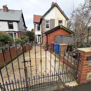 Earnsdale Avenue, Darwen, Lancashire, BB3 1JW