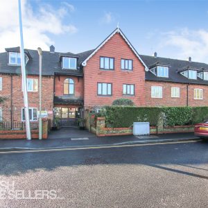Belmont Road, Leatherhead, Surrey, KT22 7DX