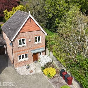 Meadow Close, Lavant, Chichester, West Sussex, PO18 0FJ