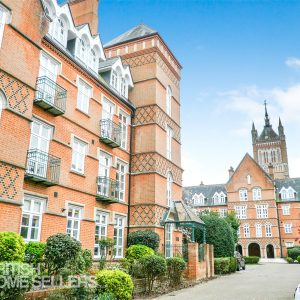 Holloway Drive, Virginia Water, Surrey, GU25 4SU