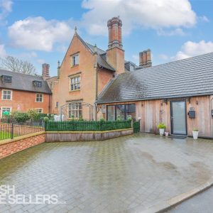 The Lodge Drive, Drayton, Norwich, Norfolk, NR8 6JQ