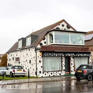 South Coast Road, Peacehaven, East Sussex, BN10 7EJ