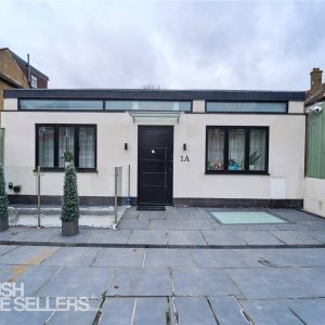 Downhurst Avenue, London, NW7 3QA