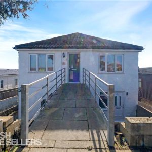 Brighton Road, Lancing, West Sussex, BN15 8LW
