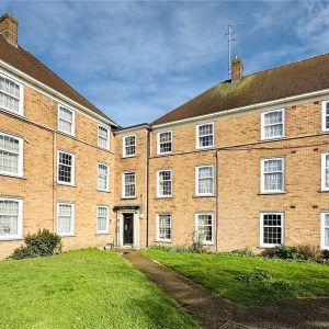 London Road, Enfield, EN2 6HX