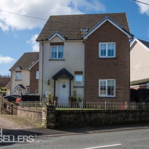 Llys Y Foel, Foelgastell, Llanelli, Carmarthenshire, SA14 7DW