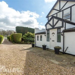 Dewsbury Road, Tingley, Wakefield, West Yorkshire, WF3 1LN