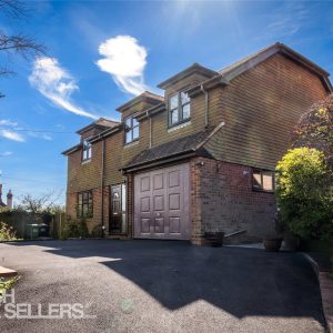 Lower High Street, Wadhurst, East Sussex, TN5 6BB