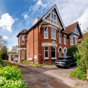 Hill Lane, Southampton, Hampshire, SO15 5DD