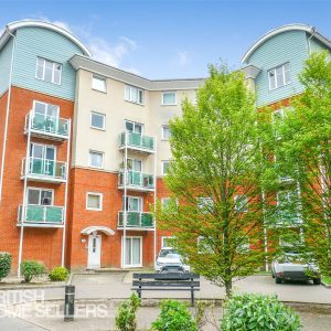 Reynolds Avenue, Redhill, Surrey, RH1 1TJ