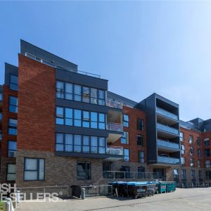 Waleorde Road, London, SE17 1GG
