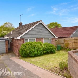 Applegarth Avenue, Newton Abbot, Devon, TQ12 1RY