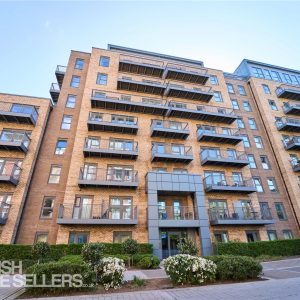 Beaufort Square, London, NW9 4FJ