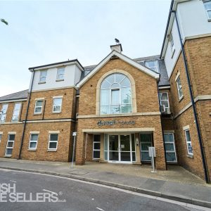 Meadowlea Close, Harmondsworth, West Drayton, UB7 0BX