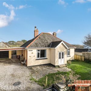 Garro Lane, Mullion, Helston, Cornwall, TR12 7ED