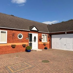 Parc Caradog, Trewern, Welshpool, Powys, SY21 8DS