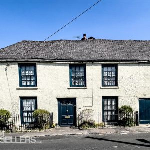 Wotton Road, Kingswood, Wotton-under-Edge, Gloucestershire, GL12 8RA