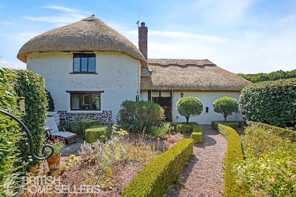 Sampford Courtenay, Okehampton, Devon, EX20 2SX