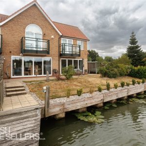 Park Lane, Burton Waters, Lincoln, Lincolnshire, LN1 2UZ