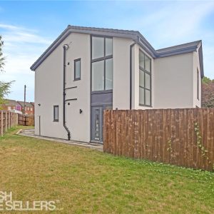 Hunt Lane, Chadderton, Oldham, Greater Manchester, OL9 9JJ