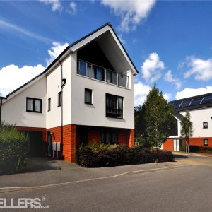 Carrolls Way, Oxted, Surrey, RH8 9EJ