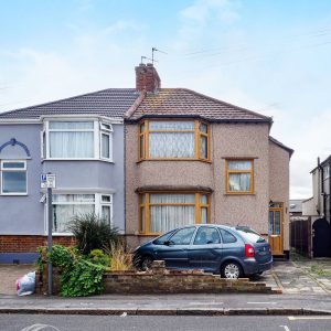 Lessington Avenue, Romford, RM7 9EB