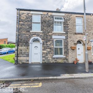 Charlestown Road, Glossop, Derbyshire, SK13 8LB